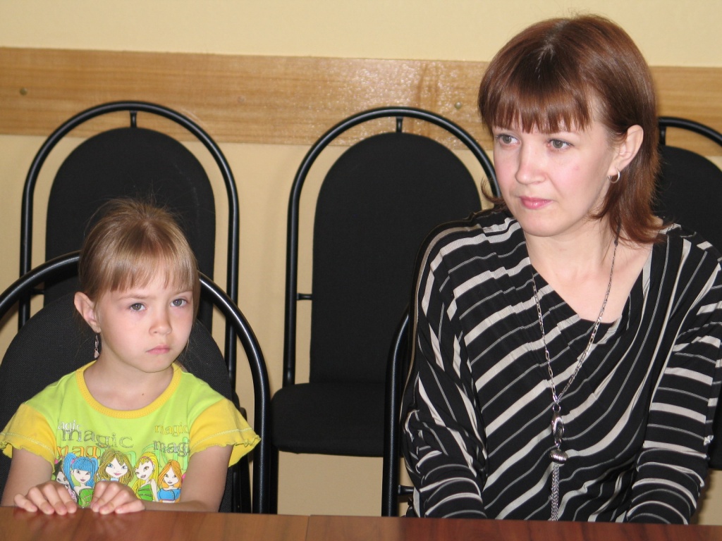 Татьяна Юрьевна Обухова с дочкой.jpg